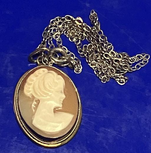Buy & Sell Yeovil Somerset - Photos for 9ct gold antique cameo shell necklace