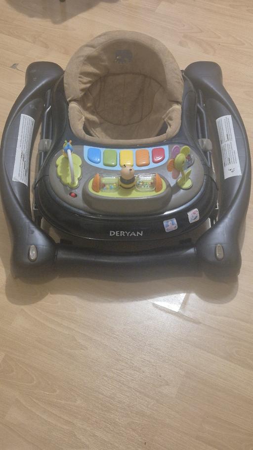 Buy & Sell Woolwich South East London - Photos for Baby walker and rocker 2 in 1