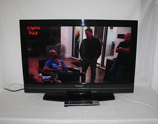 Buy & Sell Hall Green Wakefield - Photos for Toshiba 32 inch TV with Freeview