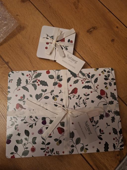 Buy & Sell Ettingshall Park Wolverhampton - Photos for New Set of 4 Robin place mats and coasters