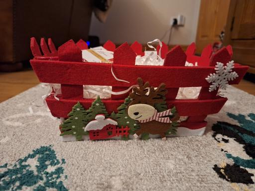 Buy & Sell Ettingshall Park Wolverhampton - Photos for New XMAS felt Basket and tissue