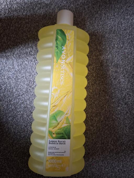 Buy & Sell Ettingshall Park Wolverhampton - Photos for New Avon 1 litre Lemon Burst 🍋 Bubble Bath