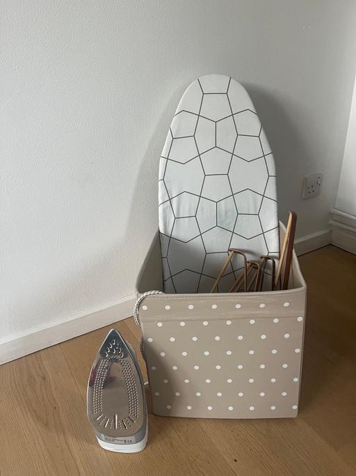 Buy & Sell Newington South East London - Photos for Iron and iron board