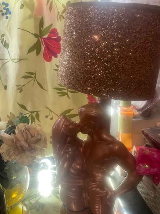 Buy & Sell Blakenhall Wolverhampton - Photos for Kissing couple figure bronze lamp