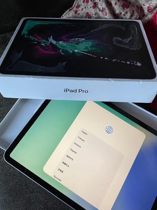 Buy & Sell Small Heath Birmingham - Photos for iPad Pro 11inch New Gen without home button