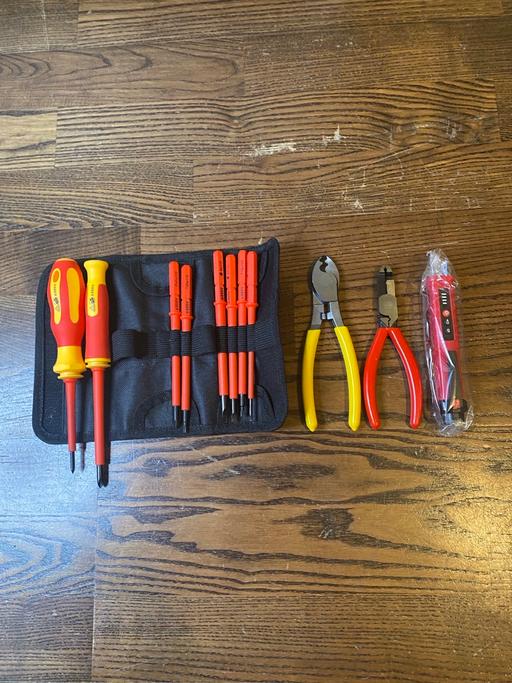 Buy & Sell Kennington South East London - Photos for Electrician Tool Bundle – New & Unused