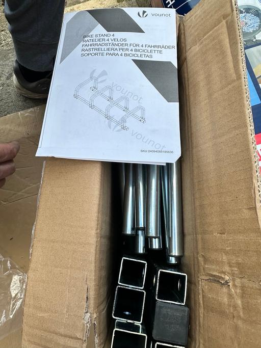 Buy & Sell Sheffield Sheffield - Photos for VOUNOT® 4 Bike Stand Floor or Wall mounted