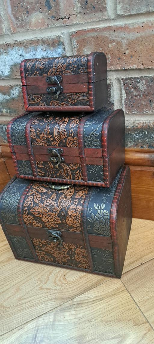 Buy & Sell Lye Dudley - Photos for Set of small chests.