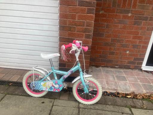 Buy & Sell Royal Albert Liverpool - Photos for Cute little girl’s bike