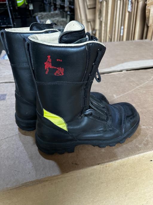 Buy & Sell Lee Chapel North Basildon - Photos for Haix Austrian firefighter boots
