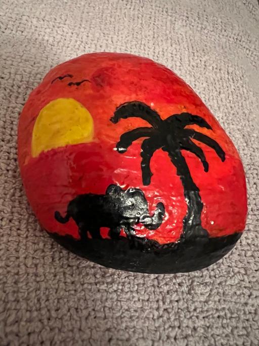 Buy & Sell Easington Lane Sunderland - Photos for Elephant Hand Painted Pebble ( New )