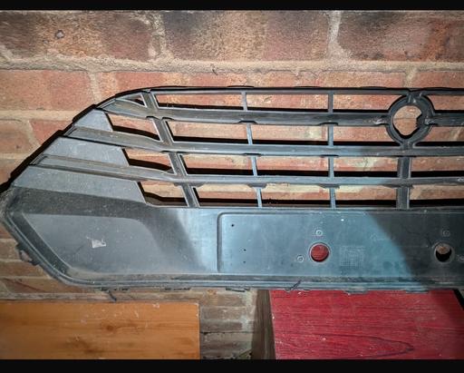 Vehicles Camden Town Camden - Photos for FRONT BUMPER GRILL