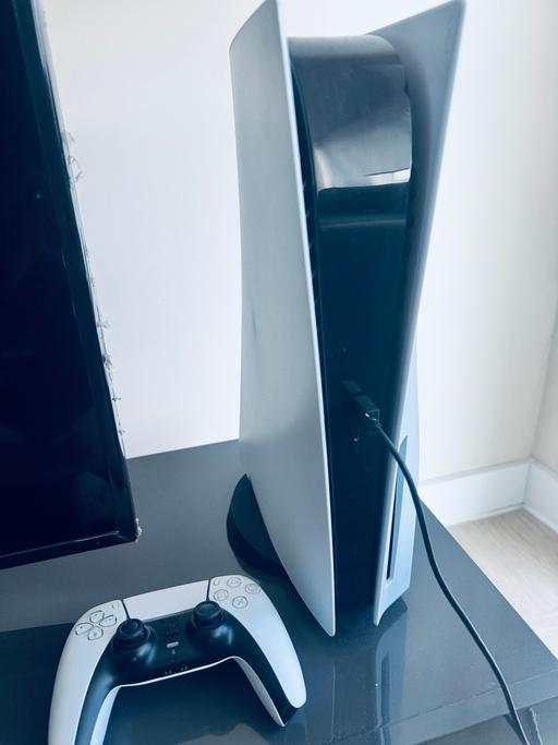 Buy & Sell Whitechapel East London - Photos for Playstation 5 Disc Edition PS5 QUICK SALE