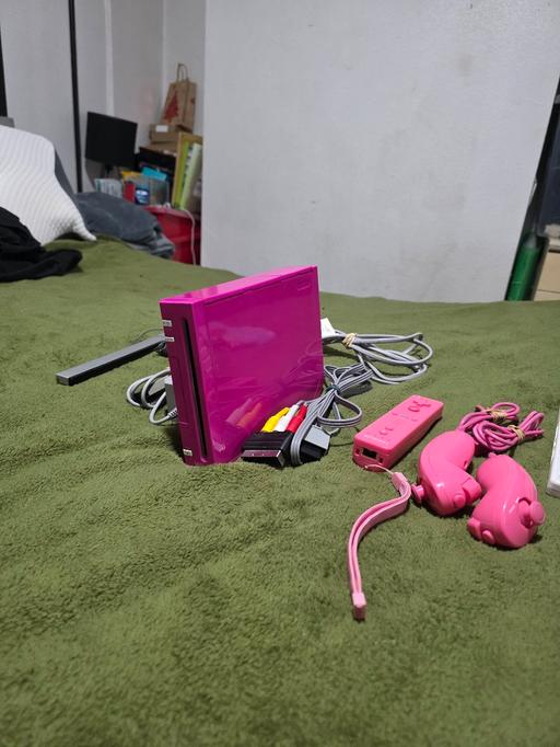 Buy & Sell Rowley Regis Sandwell - Photos for Nintendo Wii pink
