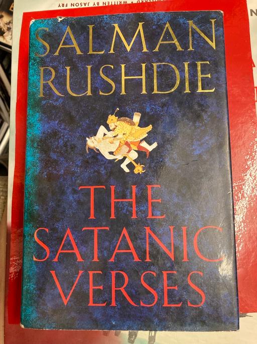 Buy & Sell Clevedon North Somerset - Photos for SATANIC VERSES SALMAN RUSHDIE FIRST ED