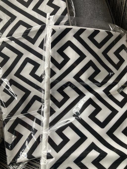 Buy & Sell Sedgley Dudley - Photos for 2 cushion covers