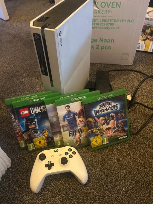 Buy & Sell Great Wyrley South Staffordshire - Photos for Xbox 1 with controller and 5 games