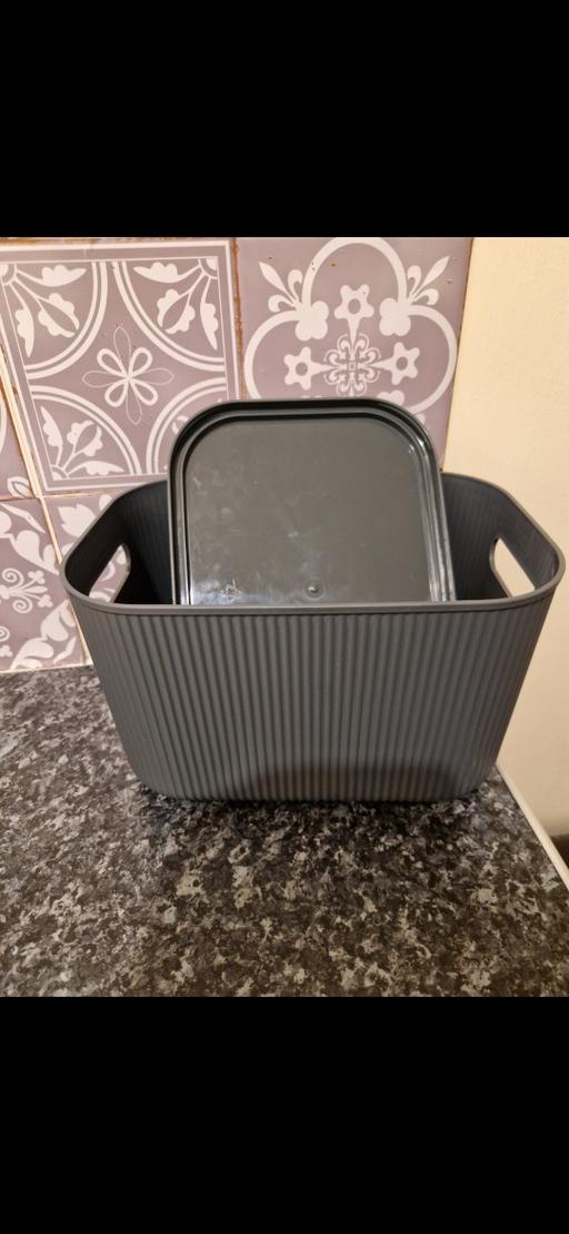 Buy & Sell Aylestone Leicester - Photos for storage box with lid