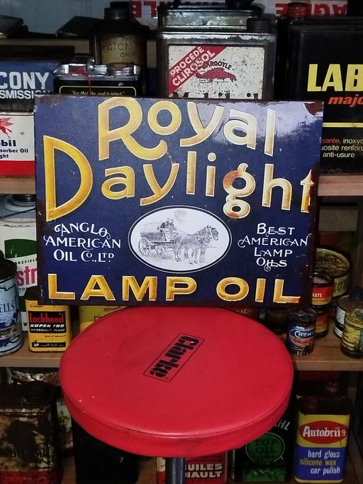 Buy & Sell Hockley Tamworth - Photos for Vintage ROYAL DAYLIGHT LAMP OIL Metal Sign