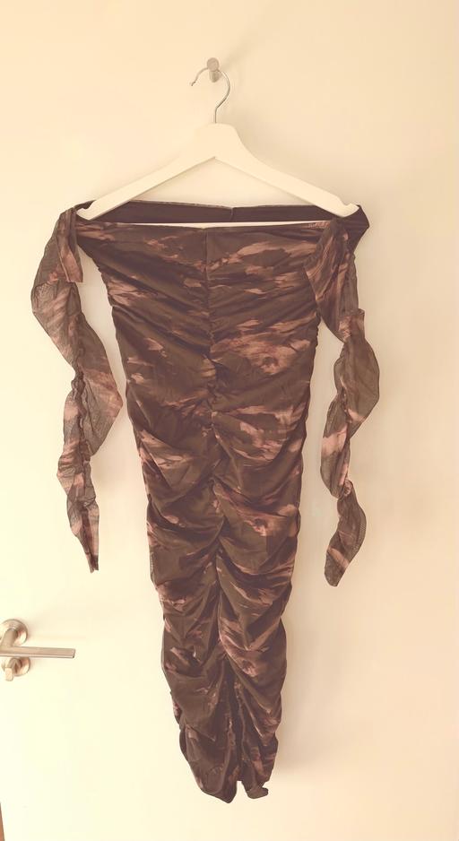 Buy & Sell Whitechapel East London - Photos for Brown strapless dress with sleeves