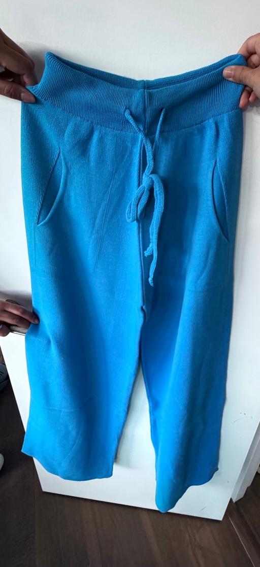 Buy & Sell Wapping East London - Photos for Simple trousers