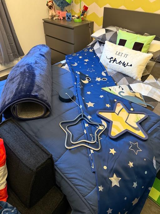 Buy & Sell Dudley Port Sandwell - Photos for Boys bedroom joblot, rug/curtains/light