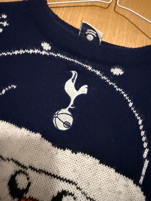 Buy & Sell Surrey Quays South East London - Photos for Spurs Christmas Jumper
