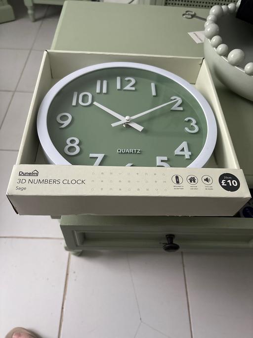 Buy & Sell Wombwell Barnsley - Photos for Dunelm New Clock