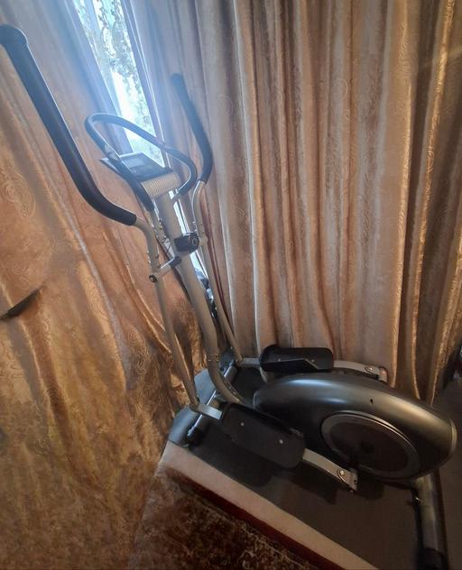 Buy & Sell Bromley East London - Photos for Elliptical Cross trainer