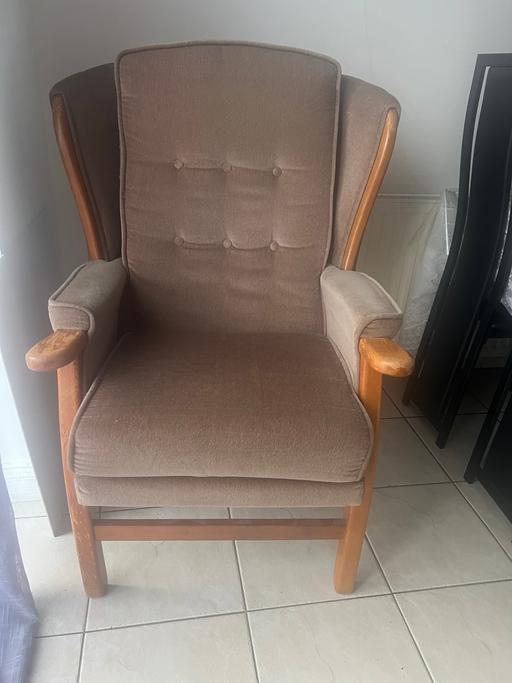 Buy & Sell Wembley Brent - Photos for Chair