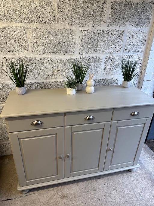 Buy & Sell Hoobrook Wyre Forest - Photos for Pine sideboard cupboard