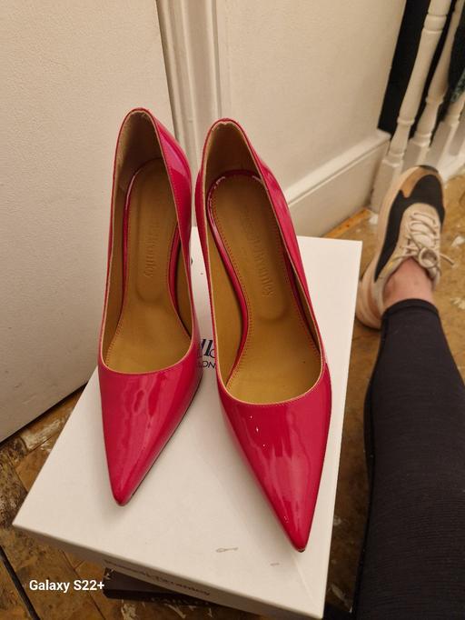 Buy & Sell Upper Holloway North London - Photos for pink full point caterine high heels brand ne