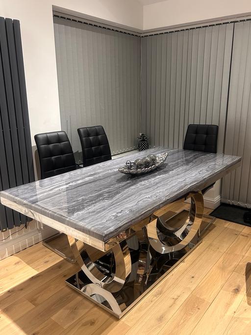 Buy & Sell Healey Rochdale - Photos for Dining table with chairs