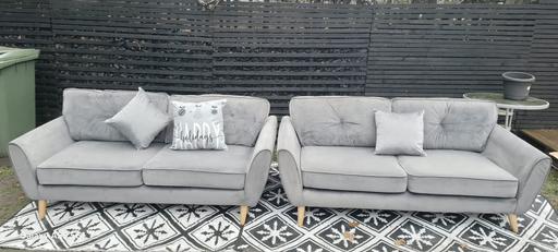 Buy & Sell Wednesfield Wolverhampton - Photos for Grey Plush Velvet Sofas..3+3..🎄🎄🚚
