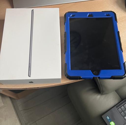 Buy & Sell Oldbury Sandwell - Photos for Apple iPad 10.2