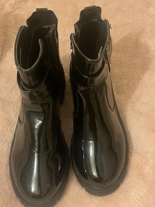Buy & Sell Blakenhall Wolverhampton - Photos for Black patent platform boots new size 5