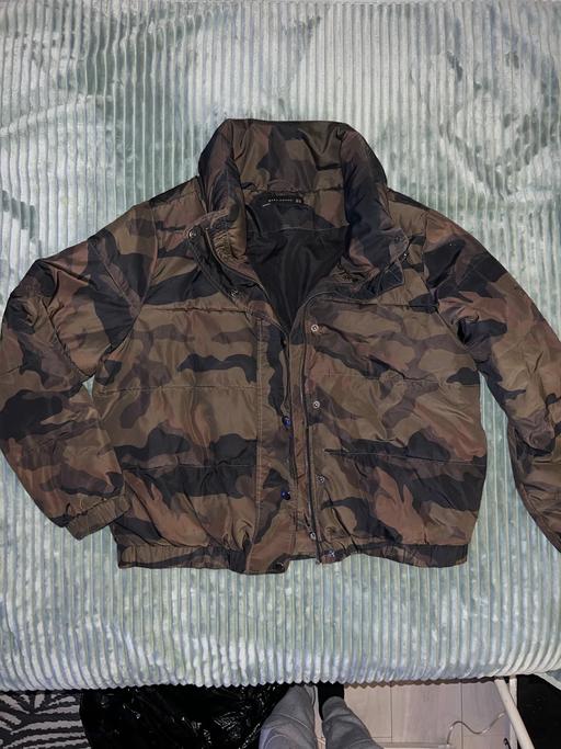 Buy & Sell Everton Liverpool - Photos for Zara women’s camouflage jacket large 16-18