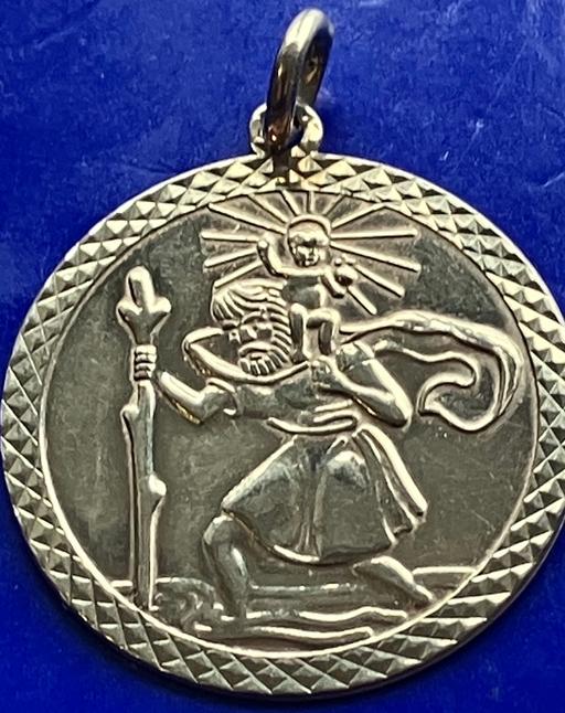 Buy & Sell Yeovil Somerset - Photos for 9ct Gold Saint Christopher Medal 375