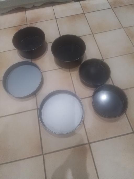 Buy & Sell Streetly Walsall - Photos for COLLECTION OF SIX CAKE SPONGE TINS