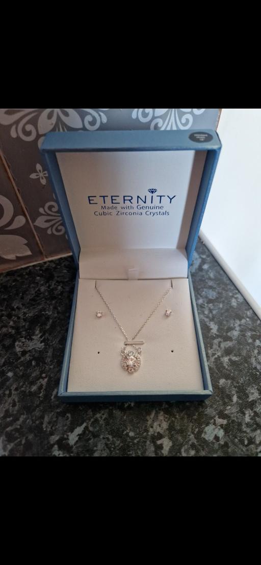 Buy & Sell Aylestone Leicester - Photos for new necklace with genuine cubic zirconi