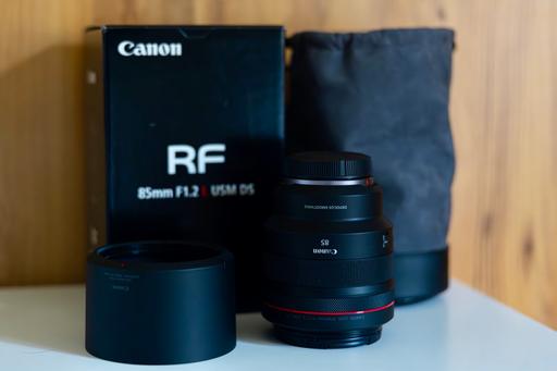 Buy & Sell Newchapel Tandridge - Photos for Canon RF 85mm 1.2