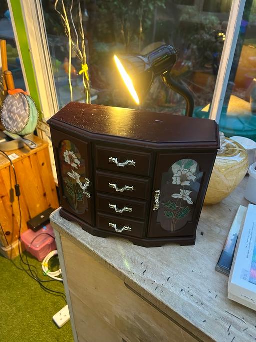 Buy & Sell Quinton Birmingham - Photos for Jewellery cabinet