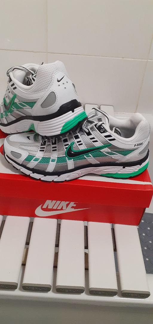 Buy & Sell Lees Oldham - Photos for Nike P-6000 Trainers UK 7 brand new in box.