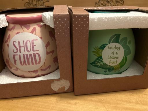 Buy & Sell Dovecot Knowsley - Photos for Ceramic money boxes. Pink or green. New