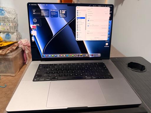 Buy & Sell Lye Dudley - Photos for Macbook Pro M2 2023 16 inch 98% battery