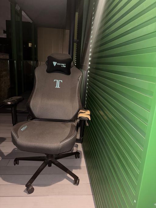 Buy & Sell Colindale North West London - Photos for Secretlab TITAN Gaming Chair – Quick Sale