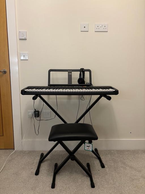 Buy & Sell Melling Sefton - Photos for YAMAHA PSR 52 Portable Keyboard X Frame Pack