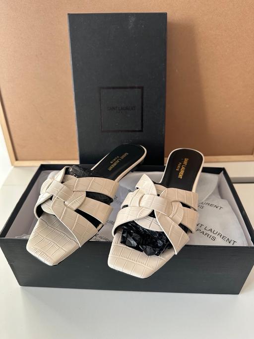 Buy & Sell Watford Three Rivers - Photos for Women’s Beige Sandals 7