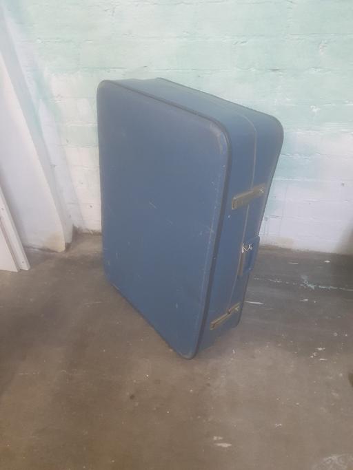 Buy & Sell Wolverhampton West Midlands - Photos for Large 1970s suitcase