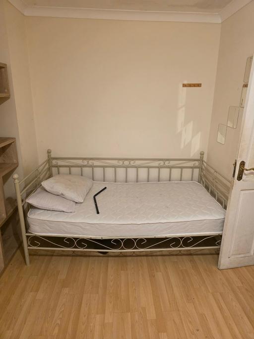 Buy & Sell Maryland East London - Photos for bed